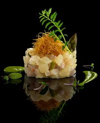 37.TARTARE SUZUKI